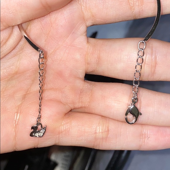 Swarovski Crystal Bracelet with adjustable closure - Picture 2 of 2